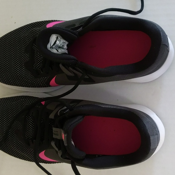 Nike Downshifter Running Sneaker 10 Black Pink - Picture 13 of 16